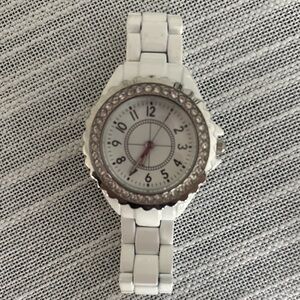 Girl’s Watch- White with Silver/Rhinestones- Needs Battery